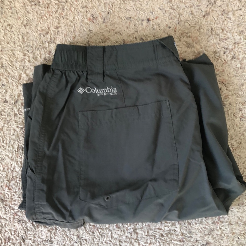 Columbia Men’s cargo shorts